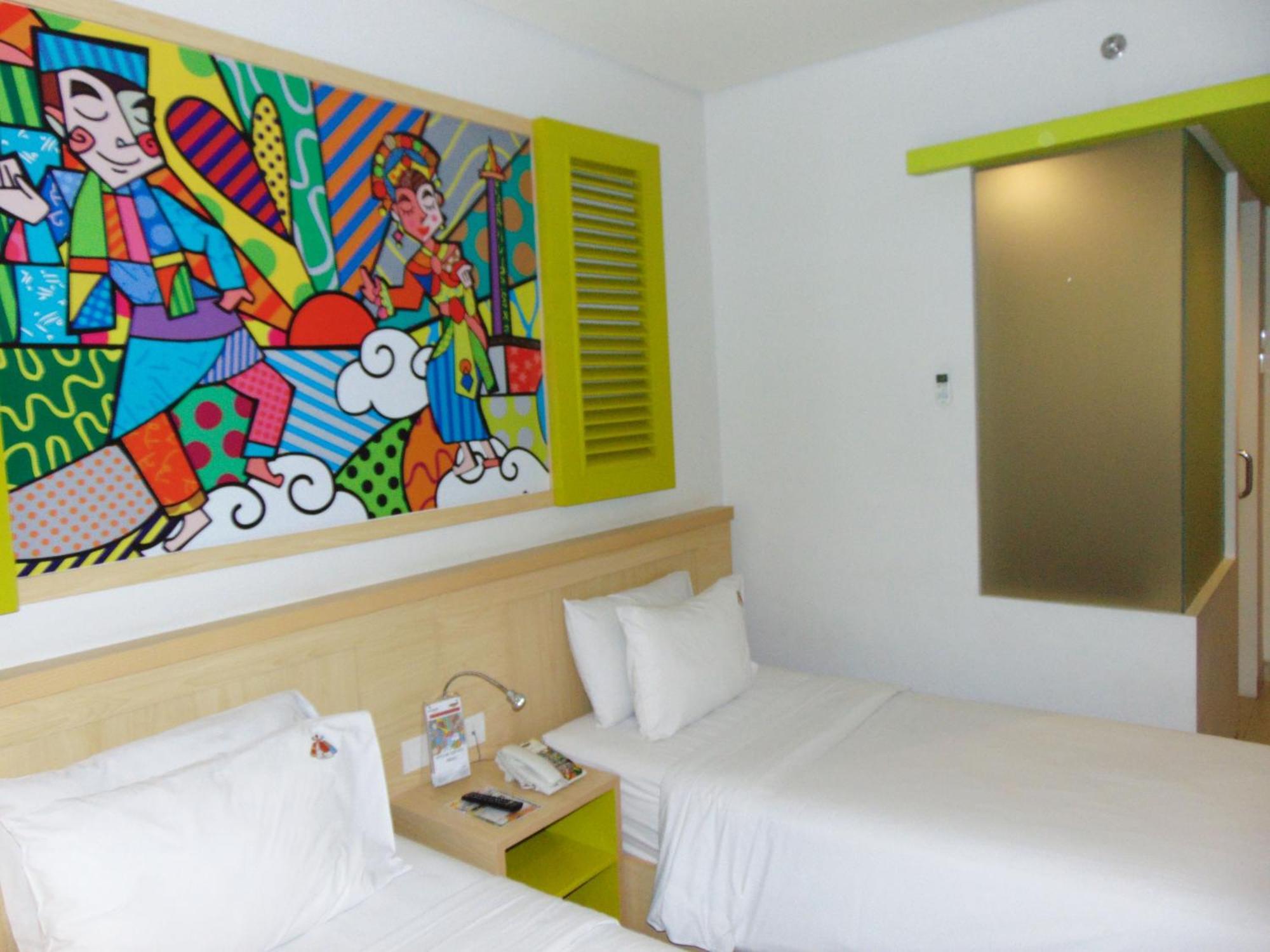 Maxonehotels.com At Kramat Hotel 3*